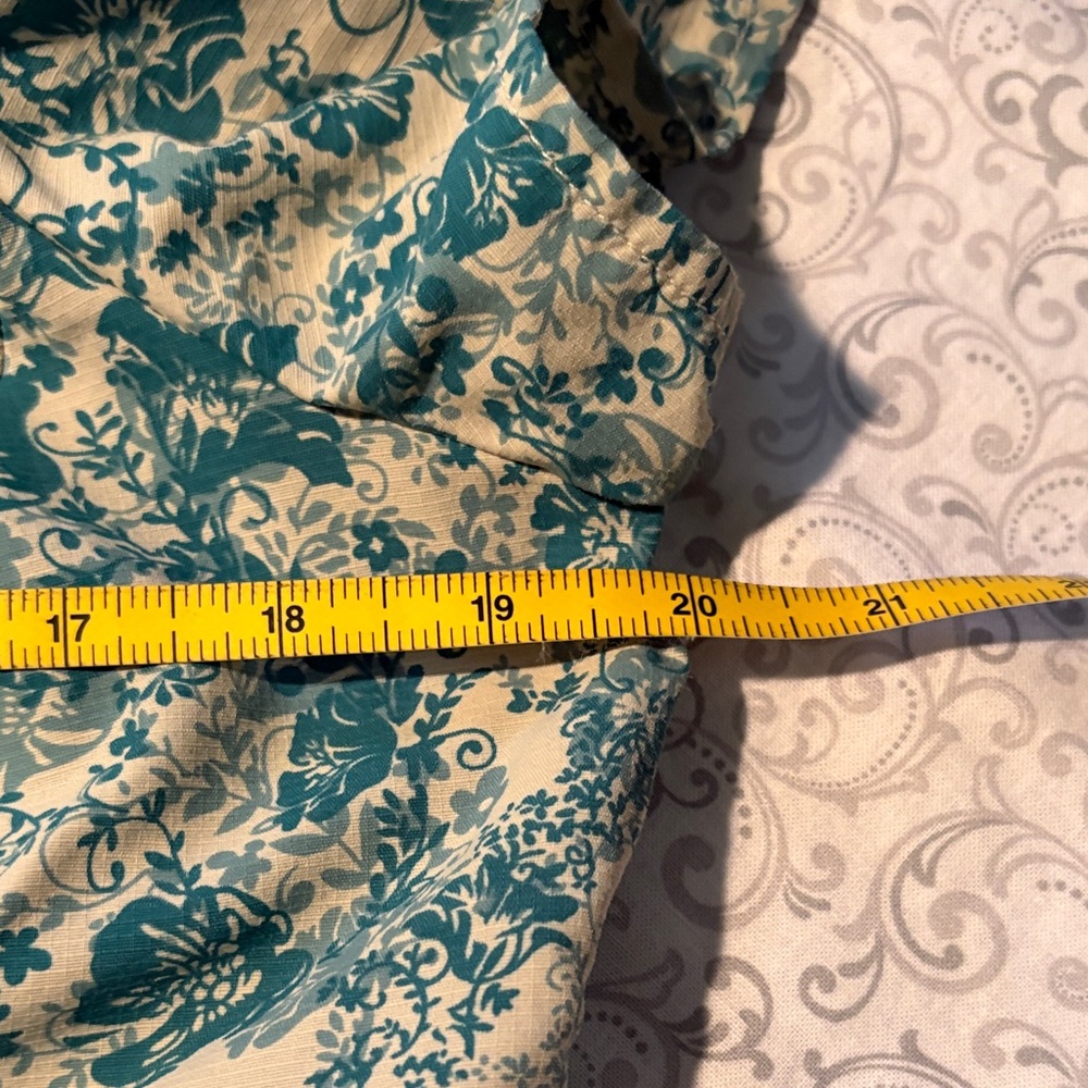 REI Women's Teal Floral Vented Button Down Shirt - Picture 7 of 12